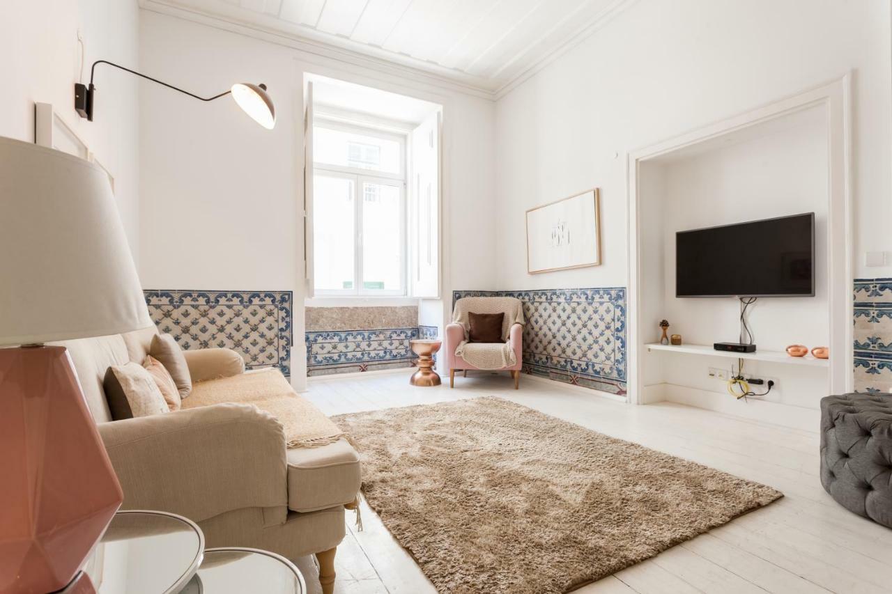 Baixa Tile Blue Two-Bedroom Apartment - By Lu Holidays Лиссабон Экстерьер фото